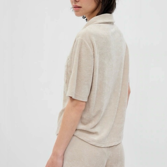 Gap Body Towel Terry beige button front short sleeve top - Picture 7 of 16